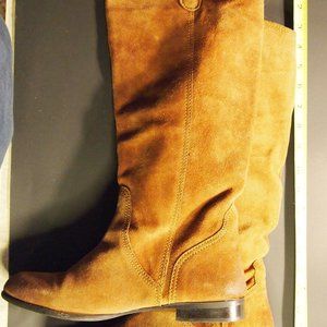 BDG. Suede Boots 9